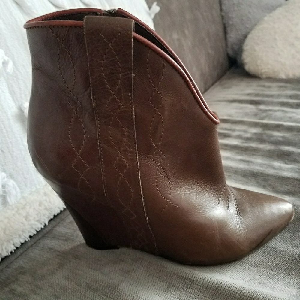 Latitude Femme Booties